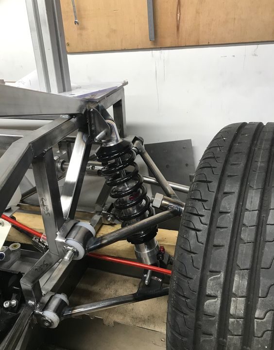 AutoSolo buggy front suspension with tyre